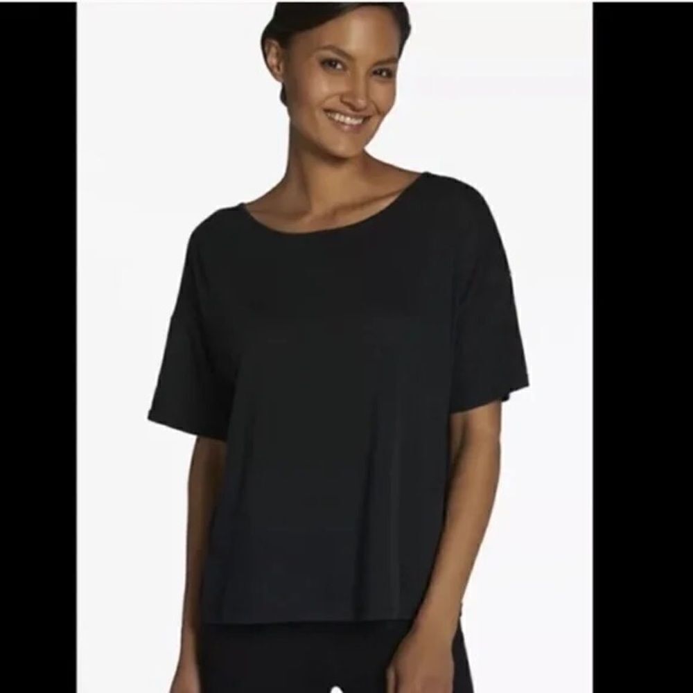 Fabletics Black Key Tee
